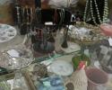 Discover a selection of lovely jewelry and knickknacks! 
